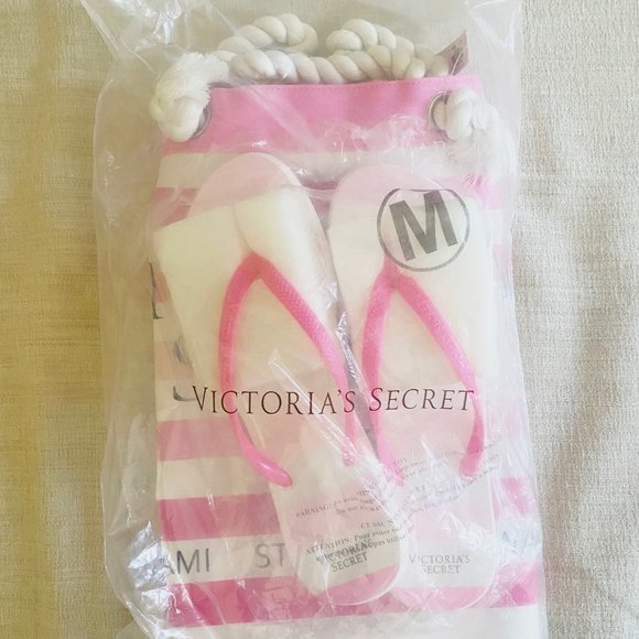 Victoria’s Secret Tote and Flip Flops -NWT - Picture 4 of 5